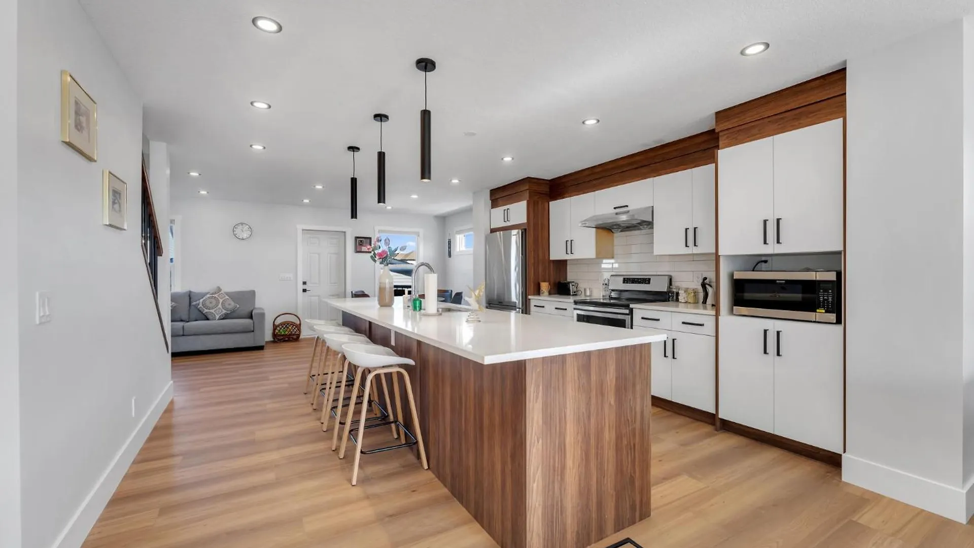 Holiday home Your Pleasant Stay In 3 Bedroom House In Saddle-Ridge Calgary